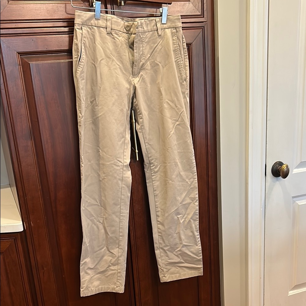 Vineyard Vines Tan Chinos Classic performance